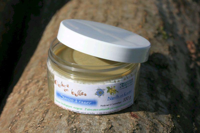Avec 400 points fidélité : un Savon à raser 100g Nature en Bulle Avec 400 points fidélité : un Savon à raser 100g Nature en Bulle