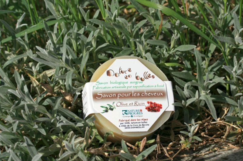 Avec 400 points fidélité : un Savon pour cheveux 100g Nature en Bulle Avec 400 points fidélité : un Savon pour cheveux 100g Nature en Bulle
