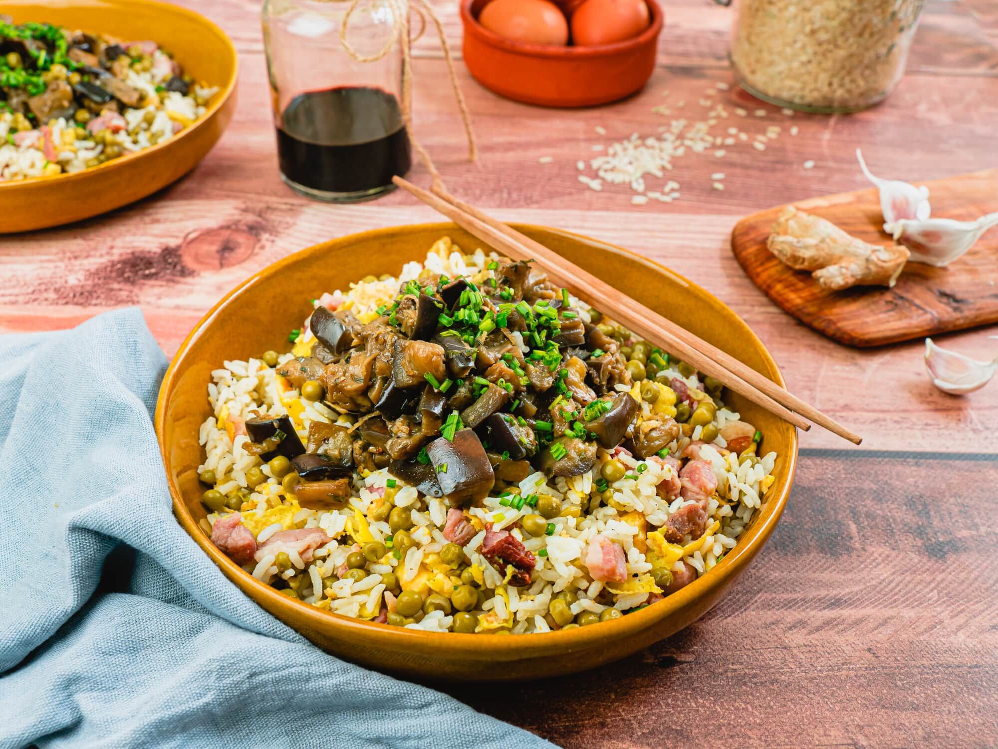 Aubergines à la chinoise et riz cantonais