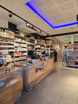 354-biocoop-lyon-bellecour-place-magasin-bio-epicerie-entree-caisse.webp