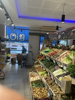 354-biocoop-lyon-bellecour-place-magasin-bio-legume-fruit-saison-local.webp